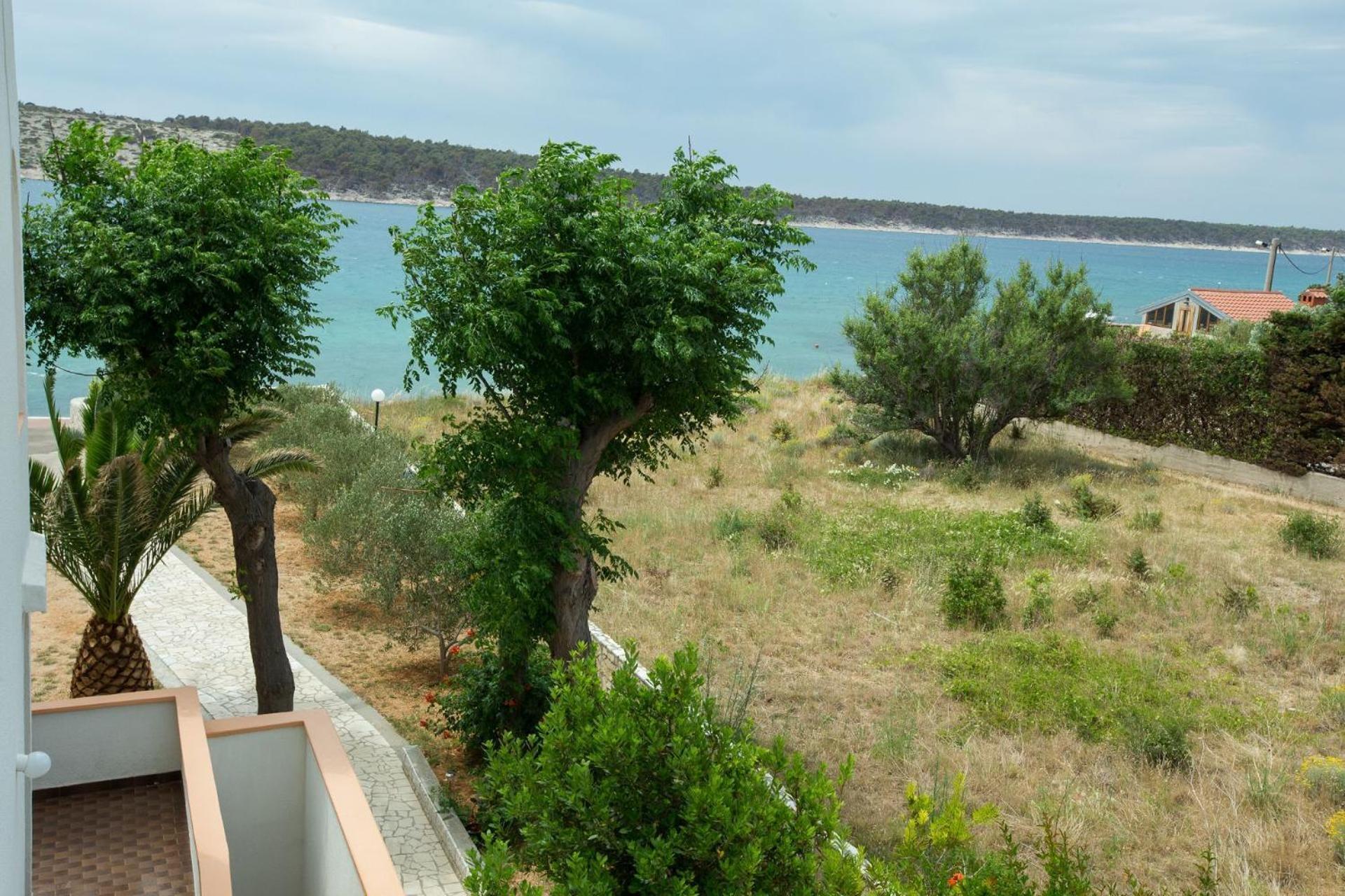 Barbat na Rabu Apartments Frane-20M From Beach מראה חיצוני תמונה