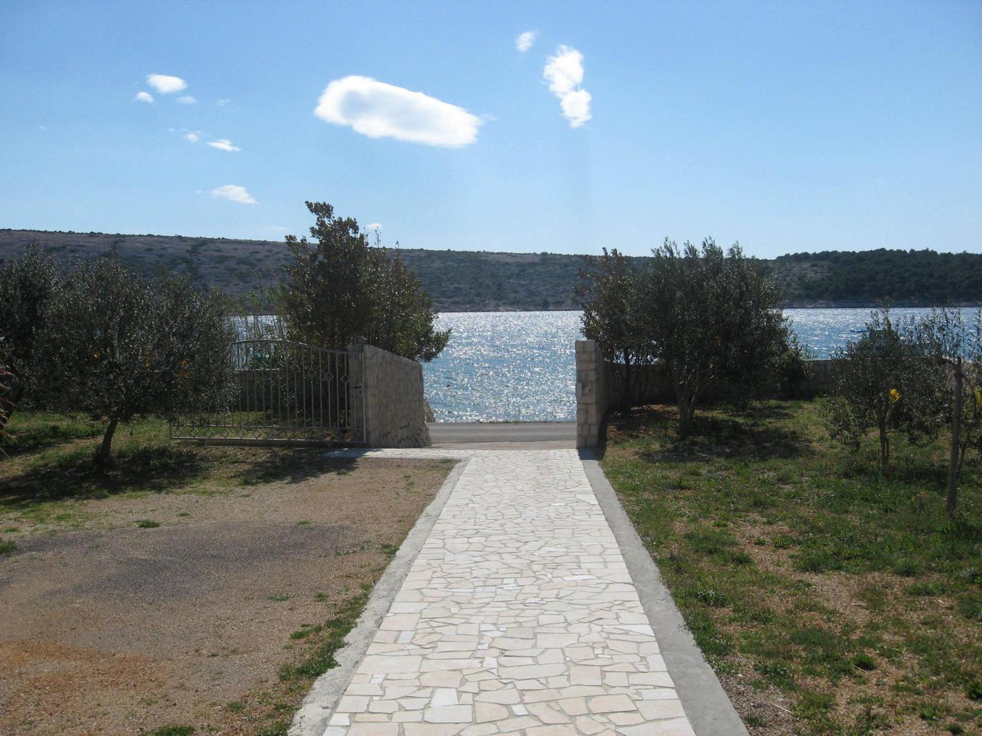 Barbat na Rabu Apartments Frane-20M From Beach מראה חיצוני תמונה